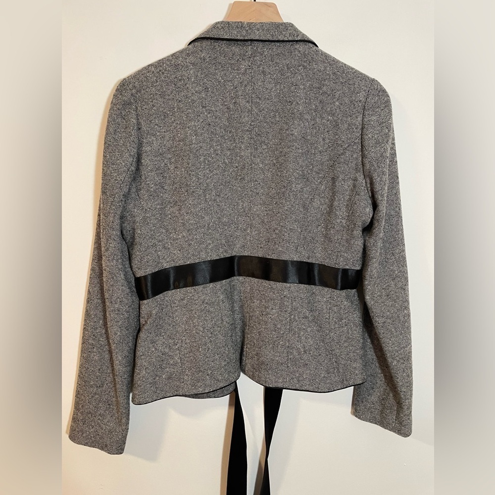 Karen Kane Wool Gray Black Piping & Ribbon Tie Suit Jacket Size 8 Pants Size 12 - Picture 6 of 16